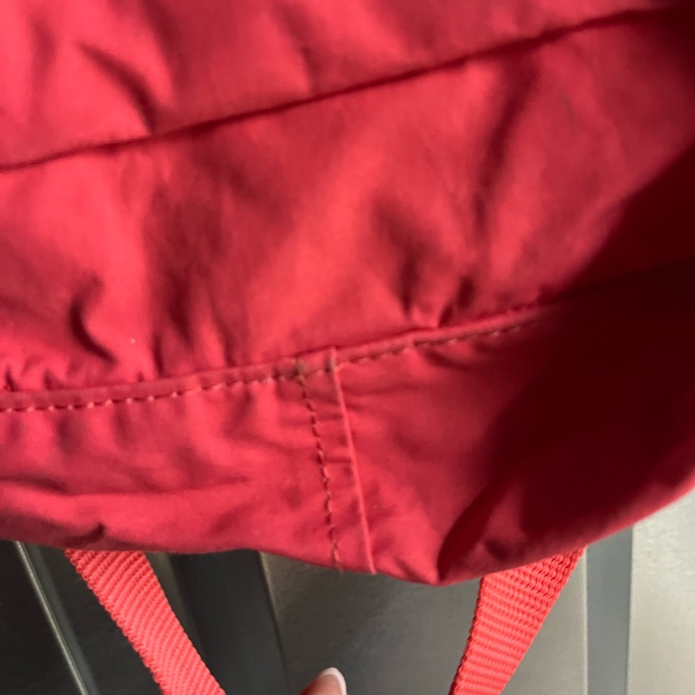 Fjallraven Kanken Backpack - Picture 7 of 10